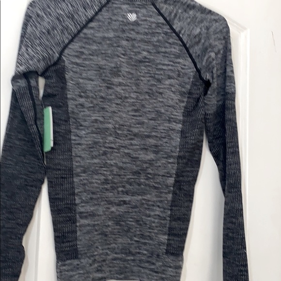 Forever 21 Top shirt Yoga - Picture 4 of 4